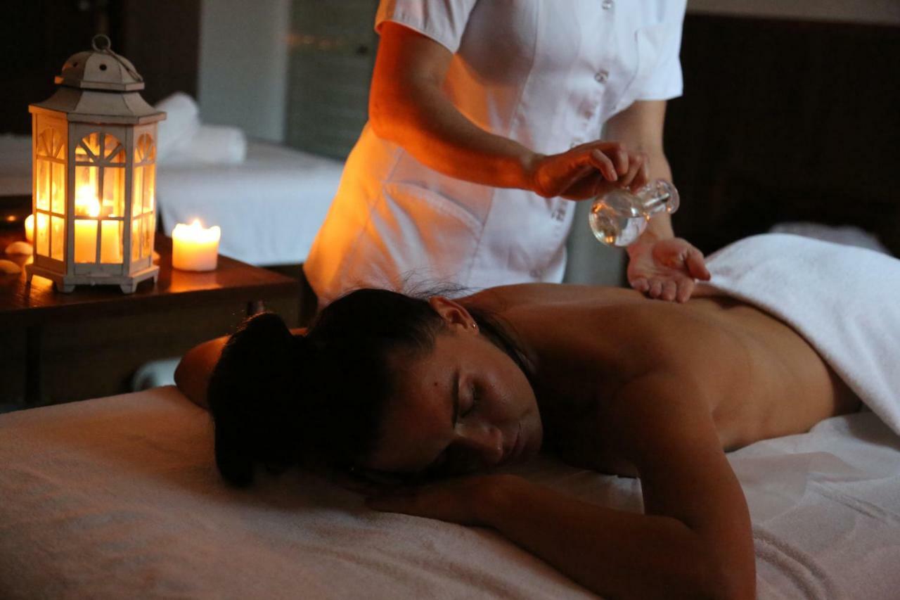 Kadyny Folwark Hotel & Spa Dış mekan fotoğraf